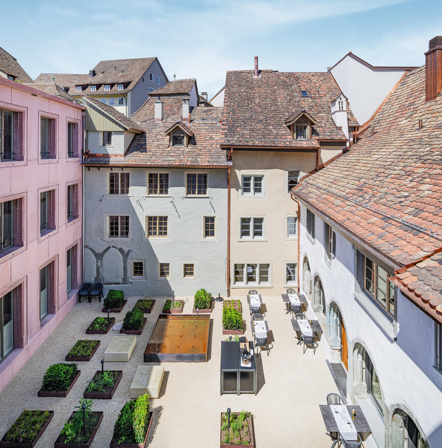 Aussenansicht Stadthaus Brauerei mit Terrasse